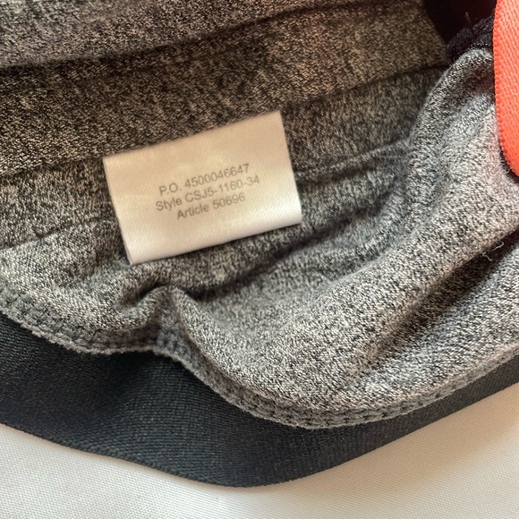 Sports Bra - Picture 4 of 10